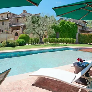https://santa-maria-a-poneta.it-tuscanyhotel.com